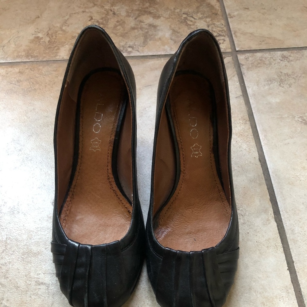 Aldo wedges